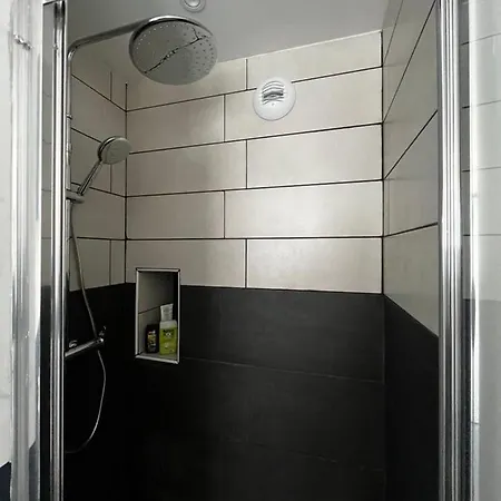 T2 Cosy Proche Gare Et Centre - Parking Gratuit A Proximite לורדה